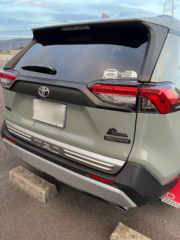 RAV4北米仕様】新型RAV4オフロードパッケージのエンブレムを、RAV4